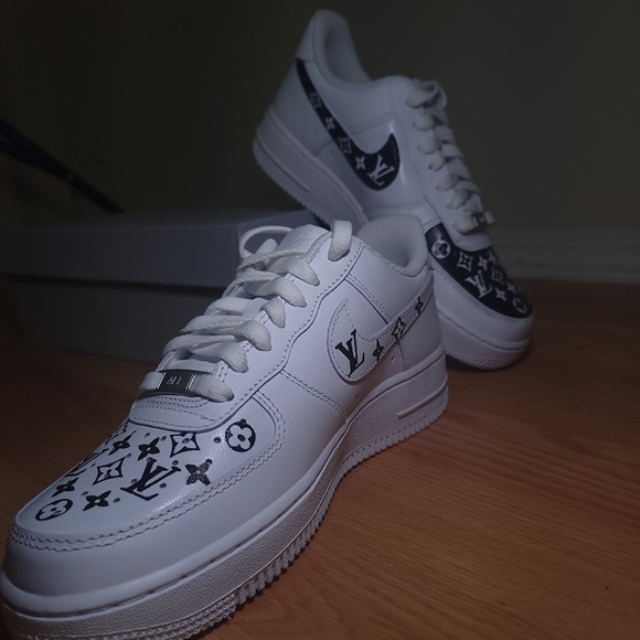 Airforce 1 women's size 8. LV "Custom Made" - Picture 6 of 8